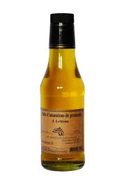 Après séchage et décorticage des noyaux, les amandons sont broyés puis pressés pour obtenir. Huile D Amandons De Pruneaux 25cl Epicerie Fine Legourmetdunet