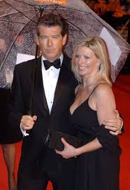 In der kategorie pierce brosnan frau badeanzug finden sie alles, was sie für ihren nächsten strandurlaub oder für ihren badespaß im schwimmbad brauchen: Pierce Brosnan Trauert Um Seine Tochter