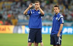 Amore dzeko per la bosnia: Edin Dzeko 9 Fans On Twitter Onthisday In 2014 Eddzeko Played With Nfsbih Against Argentina At The World Cup In Brazil Bosna Dzeko Brazil Https T Co Emouxsb1aq