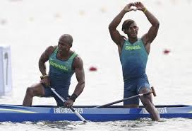 No brasil quem regulamenta o esporte é a cbc (confederação brasileira de canoagem). Olimpiadas Canoagem Brasileira Faz Historia Nas Olimpiadas Waves