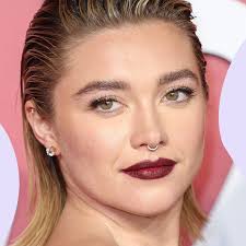 Florence Pugh Chops Her Hair Into a Brunette Wolf Bob in Trailer for Ex  Zach Braff's New Movie—Watch the Video