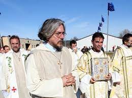 Alessandro meluzzi, il famoso psichiatra e opinionista dei salotti tv, ora può dire messa: Lo Psichiatra Meluzzi Diventa Vescovo Ortodosso E Primate D Italia Corriere It