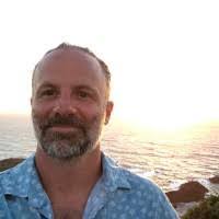 Ernesto Richards's Instagram, Twitter & Facebook