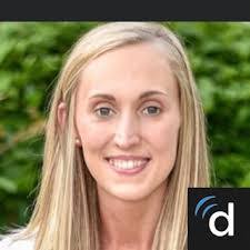 Leanne Tew's Instagram, Twitter & Facebook