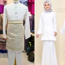 Koleksi baju kurung terbaru paling modern kini hadir semakin berwarna sehingga mampu memikat hati wanita untuk segera memilikinya. Paling Inspiratif Baju Kurung Moden Putih Untuk Nikah Little One Scandles
