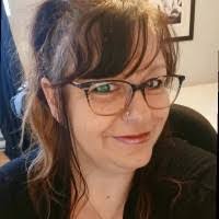 Ann Charest's Instagram, Twitter & Facebook