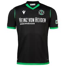 Gemeinsam mit ausrüster macron präsentierte der zweitligist hannover 96 heute seine neuen trikots für die saison 2020/21. Fussball Macron Hannover 96 Training Poly Shirt Grun H96 Fussball Jersey Fan Trikot S Xxl Sport