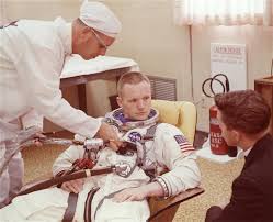 Neil armstrong coloring page from astronauts category. Neil Armstrongs Epoche Das Drama Einer Enttauschung Feuilleton Faz