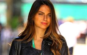 Kelly piquet (member of the piquet family). Kaj Se Plete Med Maxom Verstappnom In Kelly Piquet Svet Hitrosti