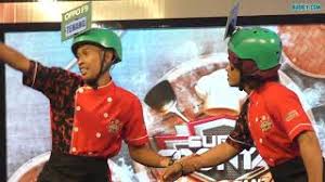 Super spontan superstar 2016 minggu 4. Lawak Cabaran Dahiku Dahimu Jua Di Super Spontan Xtravaganza Youtube