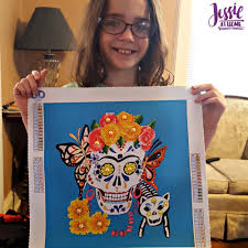I progetti diamond dotz® permettono di realizzare un'immagine con dei piccoli cristalli sfaccettati (dots) di resina. Diamond Dotz Craft Kits Kids Would Like Jessie At Home