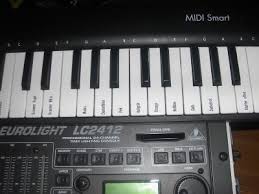 Hallo, gibt es eine internetseite wo man klavier ode. Beschriftung Midi Keyboard Deutsches Dmxc Wiki