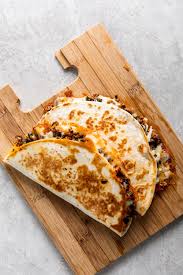 Cheesy Ground Beef Quesadillas Recipe The Mom 100 Recipe Beef Quesadillas Ground Beef Quesadillas Quesadilla