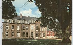 Esneu) is a walloon municipality located in the belgian province of liège.on january 1, 2006, esneux had a total population of 13,072. B 4130 Esneux Tilff Bernardines Reparatrices Nr 1059104724 Oldthing Ansichtskarten Liege