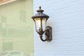 Cari lampu hias tiang di indonesia, distributor lampu hias tiang, supplier, dealer, agen, importir, kami mempunyai database terlengkap untuk lampu hias tiang indonesia. Lampu Luar Ruang Dan Aplikasinya Indalux Enterprindo