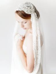 Pin On 1920s Wedding Headpieces Veils