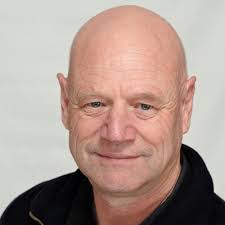 Mark Blakemore's Instagram, Twitter & Facebook