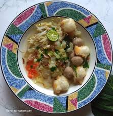 Istilah mie kocok sendiri berasal dari proses memasak mie kocok itu sendiri. Sandraartsense Com Resep Mie Kocok Bandung Juara