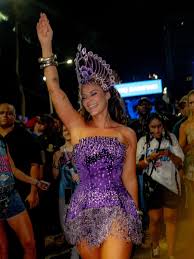 Paolla Oliveira exibe registros de passagem pelo Carnaval em Salvador: 'Intensidade de uma vida'