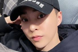 The south korean pop singer was born in namyangju, south korea on march 26, 1990. Exo S Xiumin Officially Discharged From The Military Soompi