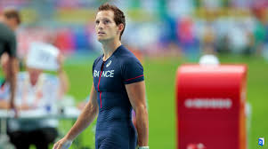 Lavillenie, 25, was the only athlete to clear 5.97m at the olympic stadium. Bleu Blanc Rouge 15 Renaud Lavillenie Dans La Cour Des Geants