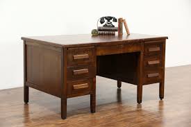 Oak Quarter Sawn Vintage Library Or Office Desk Signed Lincoln 1946 Desk Hobby Desk Painting Wooden Furniture