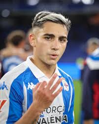 Salma Castro (@salmacastro2312)