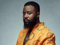 Born and raised in mahikeng, north west, he is regarded as one of the most successful artist in south africa. Cassper Nyovest Same Chair As Kanye Download Mp3 Olagist