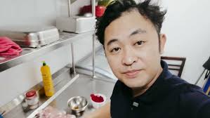 SANH LÀM SÁ XÍU BÁN BÁNH MÌ