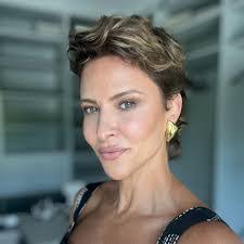 Rochelle Abernathy's Instagram, Twitter & Facebook