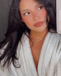 Alejandra Obregon's Instagram, Twitter & Facebook