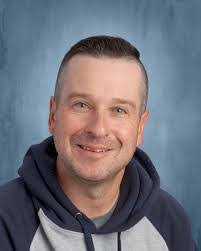 Stacey Gilchrist's Instagram, Twitter & Facebook