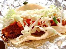 1/2 cup sour cream, 1/3 cup mayo, 2 tbsp lime juice (from 1 medium lime), 1 tsp garlic powder, 1 tsp sriracha sauce, or to taste in a medium bowl or a large measuring cup and whisk together until well blended. Del Taco Crispy Fish Taco Del Taco Cooking Recipes Recipes