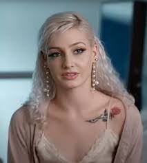 Debra Washburn's Instagram, Twitter & Facebook