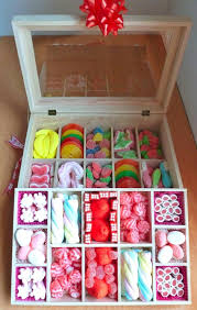 18cms ancho x 23 cms de alto) ó color blanco (medidas: Caja Joyero De Chuches Sorpresas Para Novios Detalles De Cumpleanos Ideas Originales De Cumpleanos