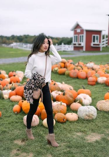 Pumpkin Patch // Mock neck sweater + Leopard Scarf - Extra Petite