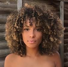 Tips to dye curly hair pink tip one: Curly Hair With Blonde Tips Google Search Hair Highlights Blonde Tips Short Natural Hair Styles