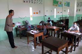 Emosional dikembangkan melalui blended learning yang sulit. Digitalisasi Percepat Transformasi Layanan Pendidikan