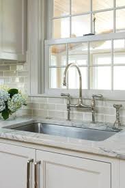10 Ideas For Kitchen Backsplash With Quartz Countertops Pics In 2020 Light Grey Kitchen Cabinets Kitchen Remodel Kitchen Renovation
