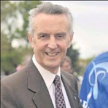 Bates and Dalton travel down under