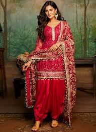 Top 16 Stunning Patiala Salwar Suits for Punjabi Brides