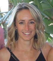 Sara Downes's Instagram, Twitter & Facebook