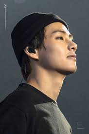 15 foto cowok ganteng ini sering dipakai akun palsu facebook, waspada! Bettytae On Twitter Taehyung Kim Taehyung Frau