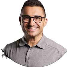 I love to travel. I hate the planning. So when my oldest asked to go to  Paris, I said: “Great. You plan it.” And she did. → A hotel that was  perfect.