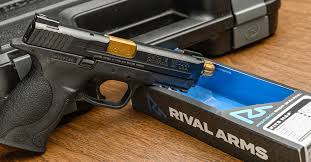 Смотреть видео smith and wesson m&p 9mm modifications на v4k бесплатно. Pistol Tech Smith Wesson M P Barrel Upgrade Shoot On