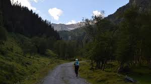 Fahrtzeiten ab der staumauer ins dorf beachten! Wanderung Zur Zeischalm Von Innervals Valsertal
