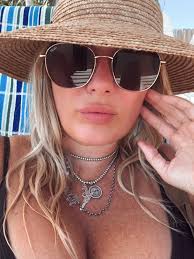 Summering ! ✌🏻 😎 -XOXO Brook 💋🇺🇸 The Pony Express #charms  #charmnecklace #sterlingsilvercharm #sterlingsilvercharms #charmbracelet  #charm #westerncharm #goodluckcharm #horseshoe #horse #westernfashion  #cowgirl #westernootd #jewelrystack