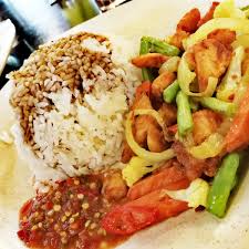 말레이시아의 대표적인 푸드트럭 음식인 nasi ayam goreng kunyit! Twitter à¤ªà¤° Lesung Batu Cafe Our Set Nasi Ayam Goreng Kunyit Consists Of Ayam Goreng Kunyit Sup Kosong Rice With Kicap Kipas Udang And Our Sambal Belacan Power All For Just Rm6