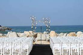 Love All Of This Maybe A Different Color Runner Though Beach Wedding Locations California Beach Wedding Wedding Venues Beach