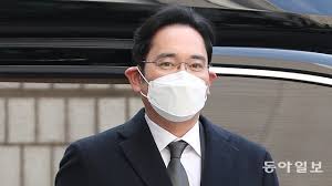 다만 여권 일부와 시민단체 등에선 사면에 강하게 반대하고 있다. èˆ‡ ë‚´ë¶€ì„œë„ ì´ìž¬ìš© ì‚¬ë©´ ëª©ì†Œë¦¬ ì´ê´'ìž¬ ì‚¬ë©´ ê¸ì • ê²€í† í•  ë•Œ ë‰´ìŠ¤ ë™ì•„ë‹·ì»´